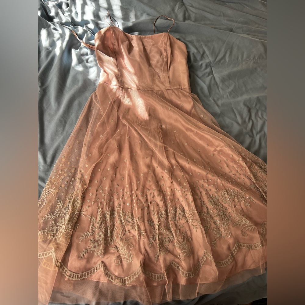 Mid length Jessica Howard dress